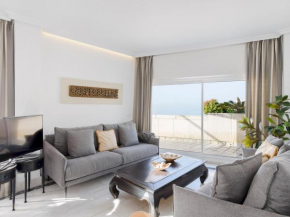 Pass the Keys Stunning beachfront Apartment in central Marbella